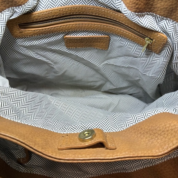 Steve Madden Large Tan Shoulder Bag with Tassel - Picture 6 of 10